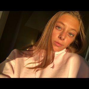 Meet your Posher, Rebecca